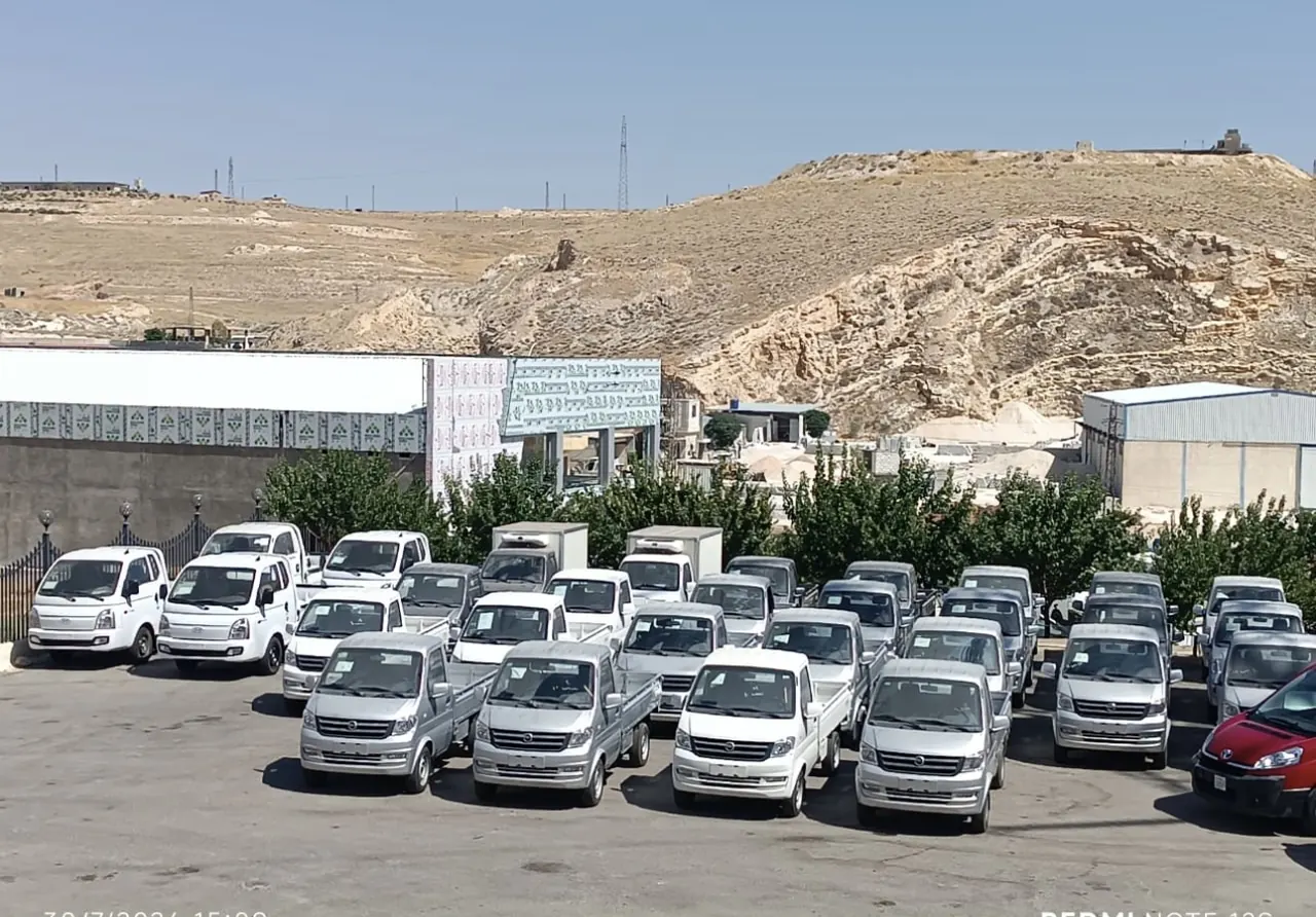 أسطول مركبات بيك أب وفانات جديدة لدى Fadi Car في دمشق
